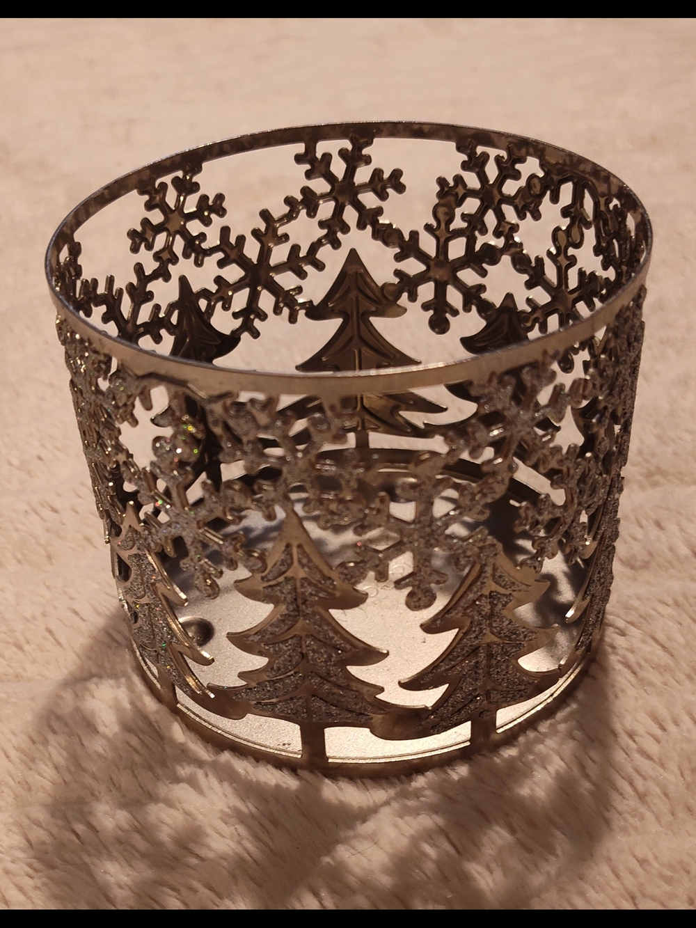 Like-New! Bath & Body Works Silver Snowflake & Pine Tree Candle Holder